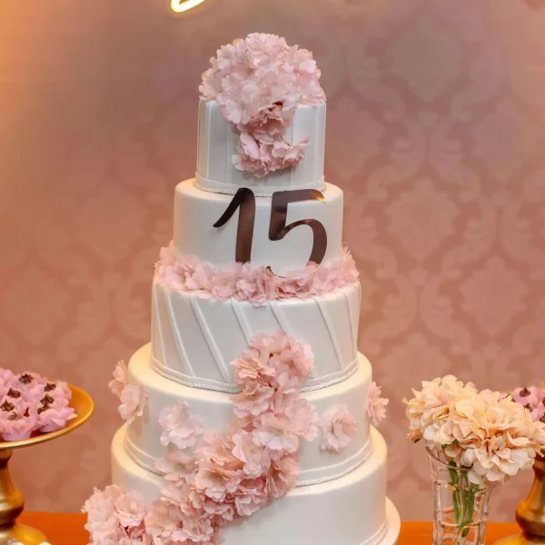 sweetcrumbs cakes and pastries